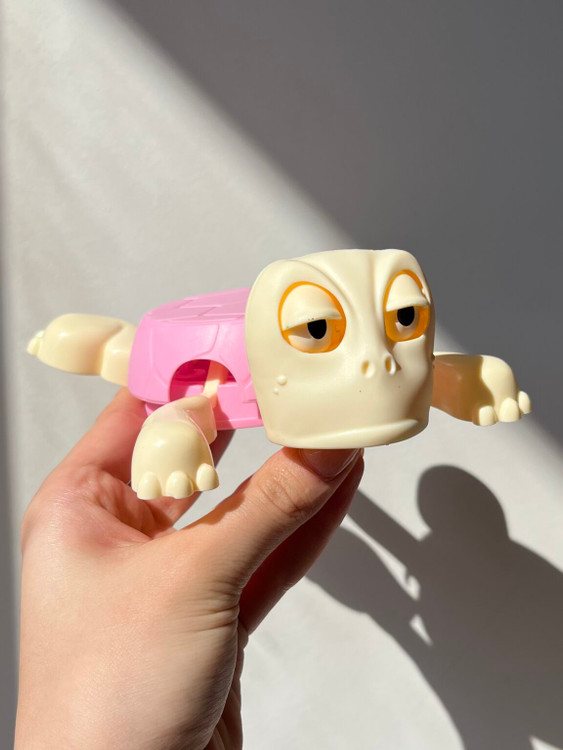 زیر لیوانی لاکپشت صورتی