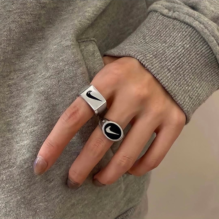 خرید انگشتر نایک