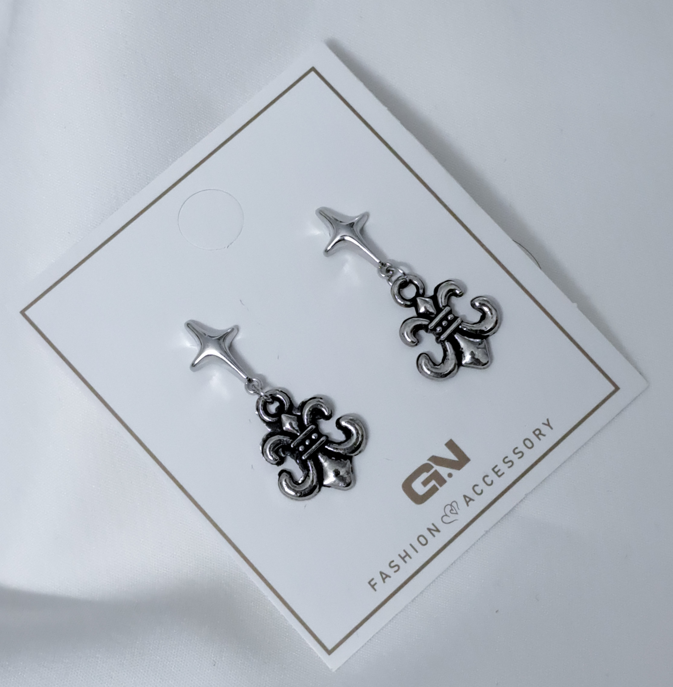 گوشواره میخی/آویزدار کروم هارتز